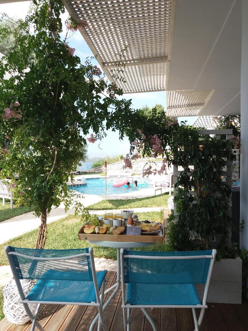 Sunny Place Resort Kranidi Eksteriør billede